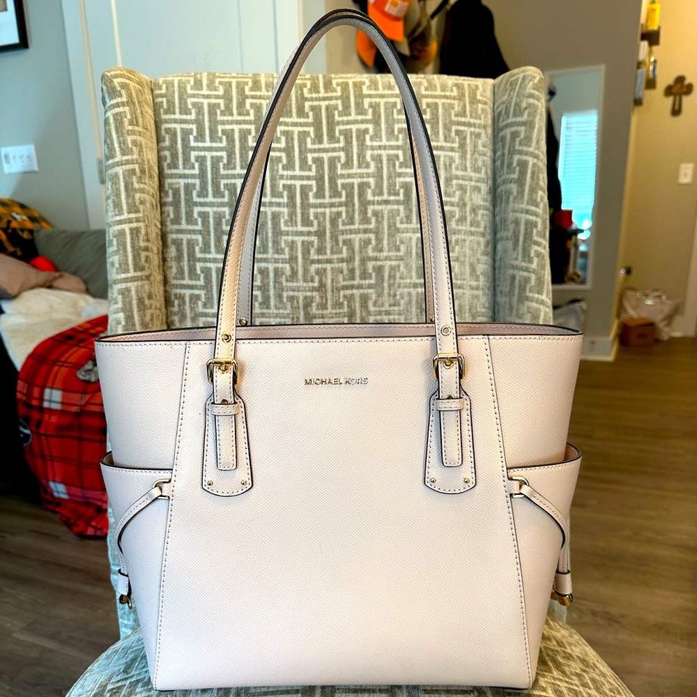 NWT Micheal Kors Leather Tote/Purse soft pink